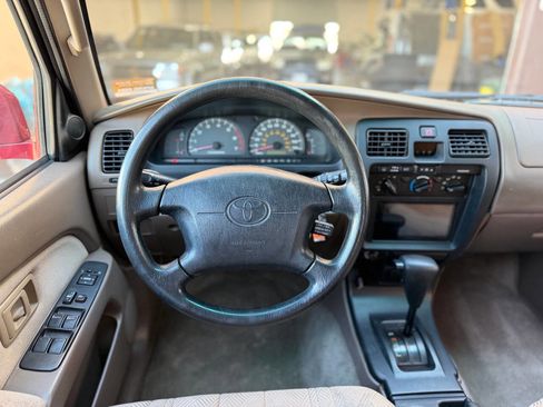 Used 2002 Toyota 4Runner SR5 RWD image 13