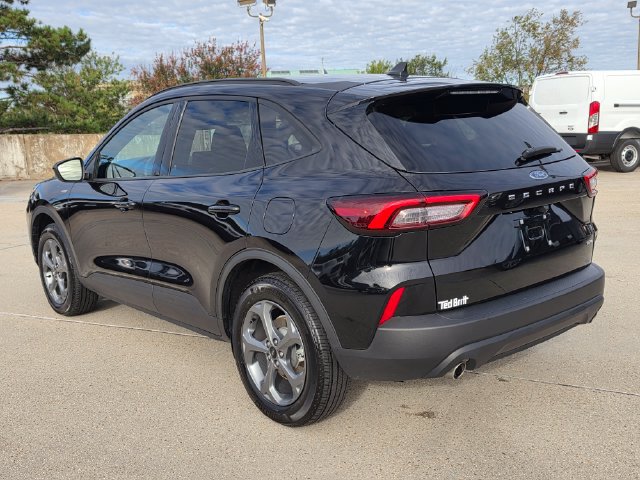 Used 2025 Ford Escape ST-Line Select AWD/4WD image 7