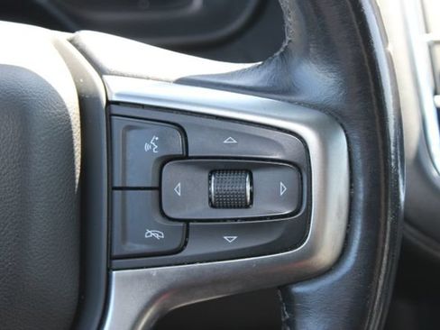 Used 2021 Chevrolet Suburban LT AWD/4WD image 17