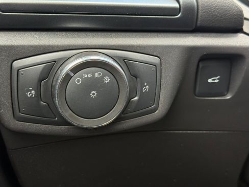 Used 2016 Ford Fusion SE FWD image 28