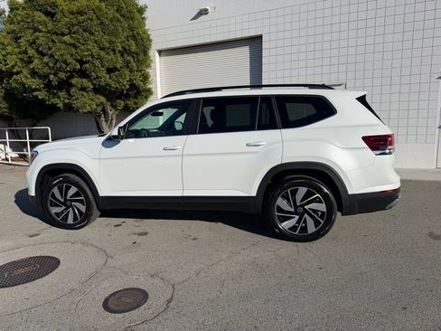 New 2026 Volkswagen Atlas SE image 3