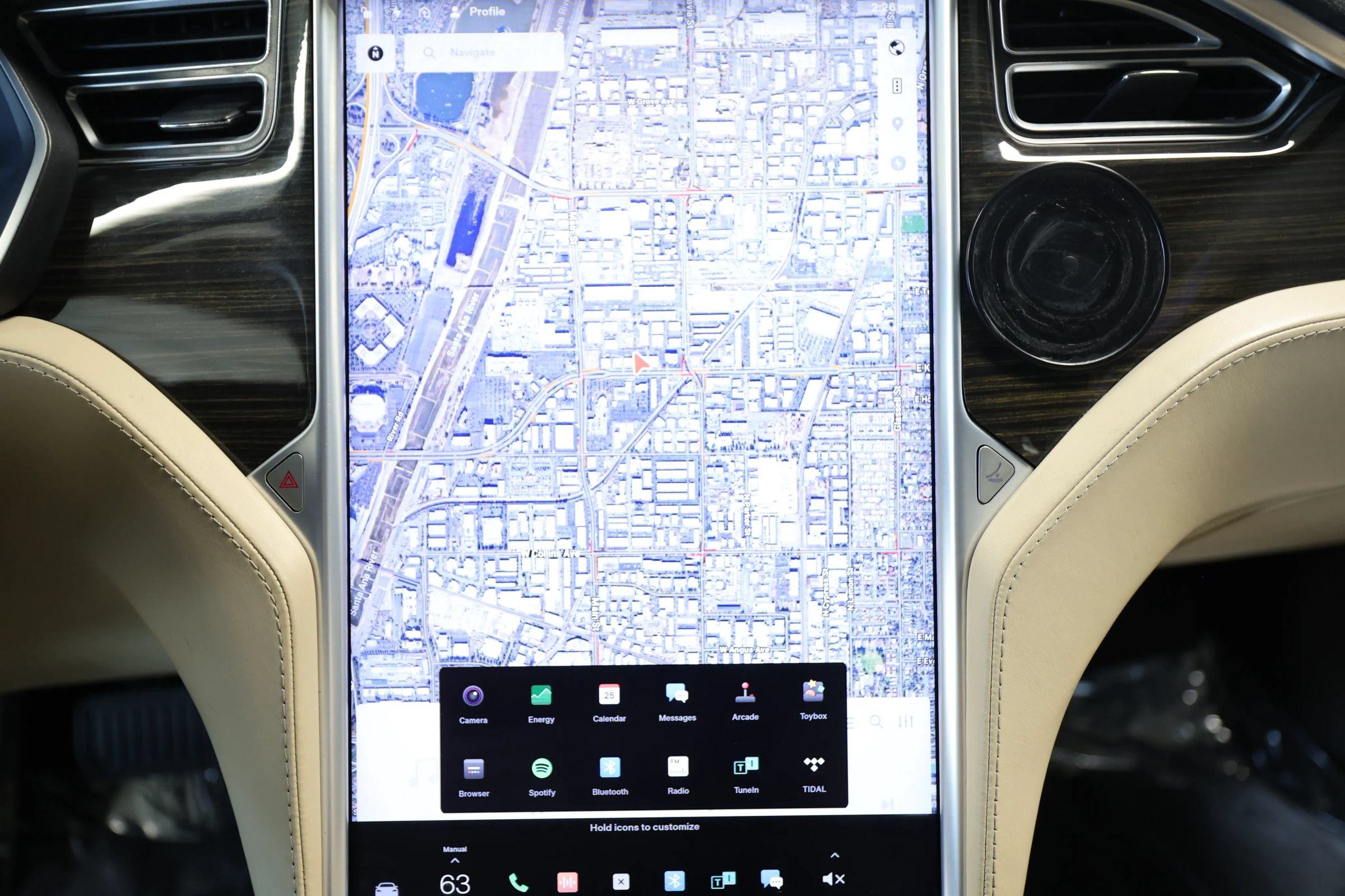Used 2015 Tesla Model S 85 RWD image 68