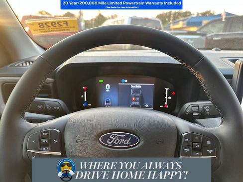 New 2026 Ford Maverick XLT w/ XLT Luxury Package FWD image 12