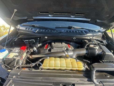 Used 2019 Ford F150 Raptor w/ Equipment Group 802A Luxury AWD/4WD image 6