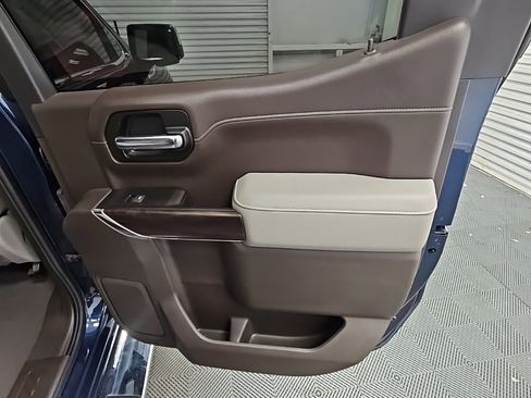 Used 2021 GMC Sierra 1500 SLT w/ SLT Premium Package image 36