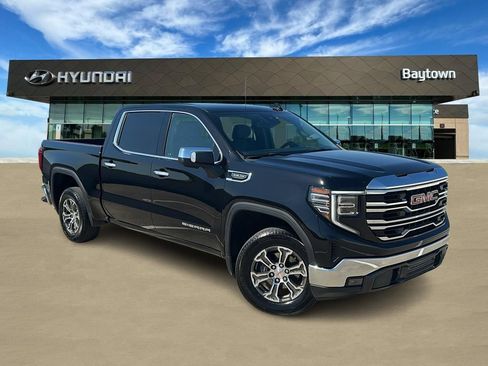 Used 2025 GMC Sierra 1500 SLT AWD/4WD image 1