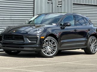 Certified 2025 Porsche Macan video 1