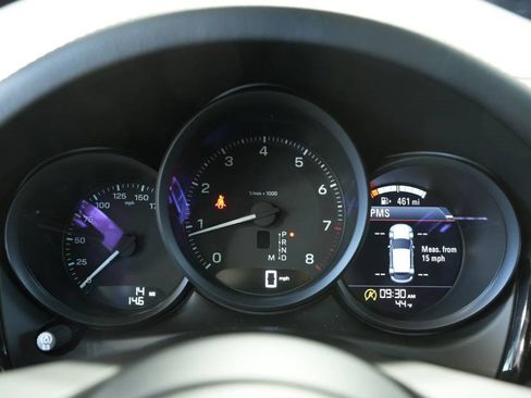 New 2026 Porsche Macan image 14