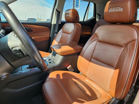 Used 2019 Chevrolet Traverse High Country AWD/4WD image 7