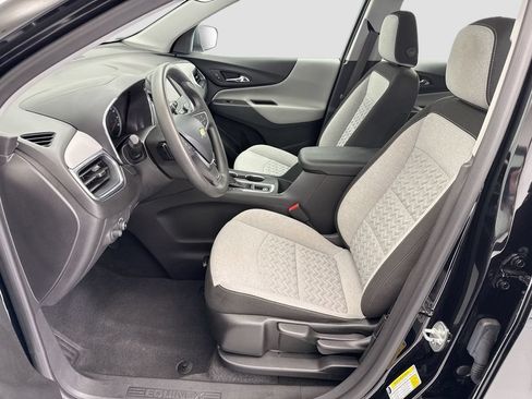 Used 2023 Chevrolet Equinox LS FWD image 17