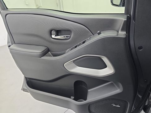 Certified 2023 Nissan Frontier SV w/ SV Premium Package image 24