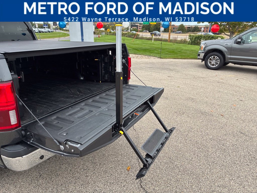 Used 2020 Ford F150 Lariat w/ Equipment Group 502A Luxury AWD/4WD image 17