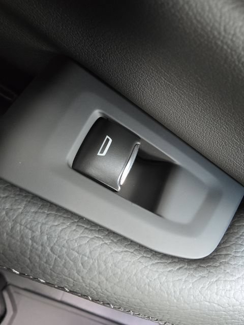 New 2026 GMC Yukon Denali w/ Advanced Technology Package AWD/4WD image 13