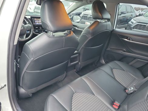 Certified 2022 Toyota Camry SE w/ Convenience Package image 9
