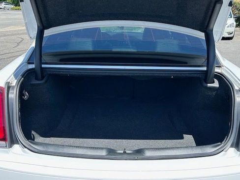 Used 2019 Chrysler 300 S w/ 300S Premium Group RWD image 10