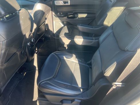 Used 2022 Ford Explorer ST w/ Equipment Group 401A image 10