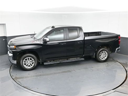 Used 2020 Chevrolet Silverado 1500 LT w/ Trailering Package image 34