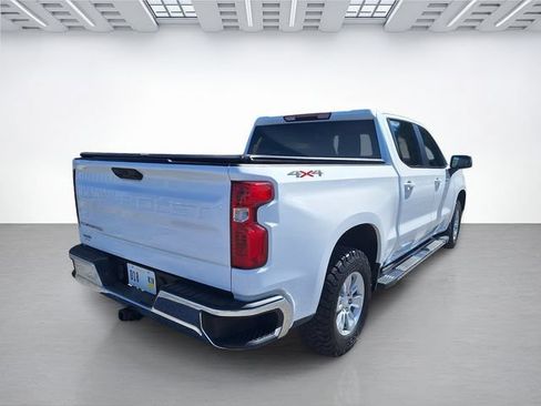 Used 2023 Chevrolet Silverado 1500 LT w/ Protection Package AWD/4WD image 4