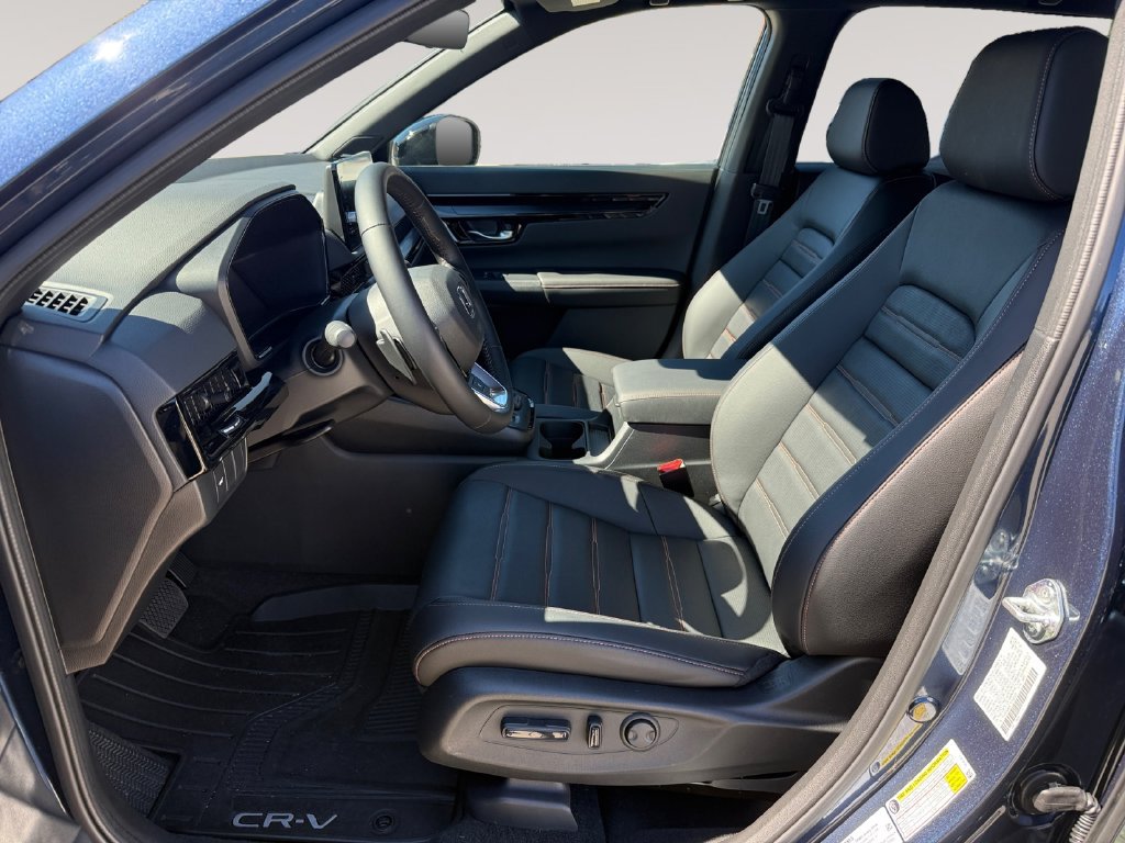 Used 2026 Honda CR-V Sport Touring image 2