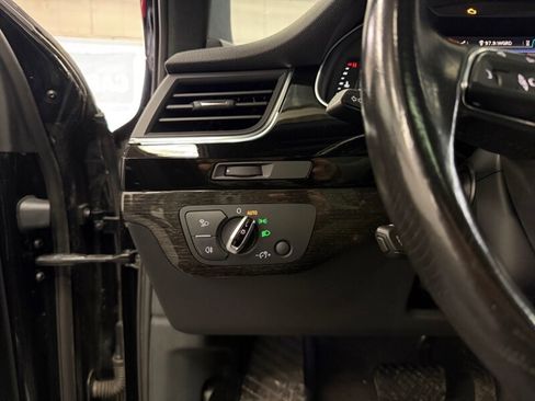 Used 2017 Audi Q7 3.0T Premium Plus w/ Premium Plus Package image 21