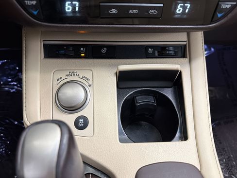 Used 2016 Lexus ES 350 w/ Premium Package w/Wood Trim FWD image 19