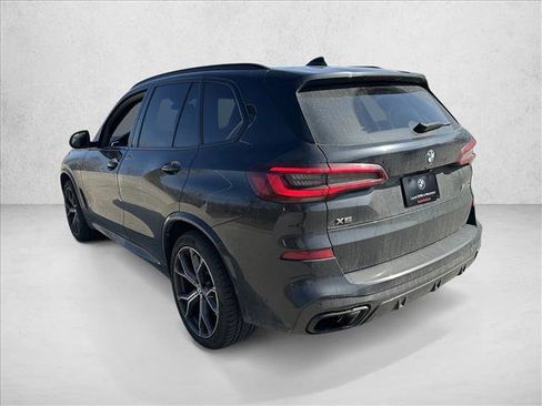 Used 2022 BMW X5 M50i image 9