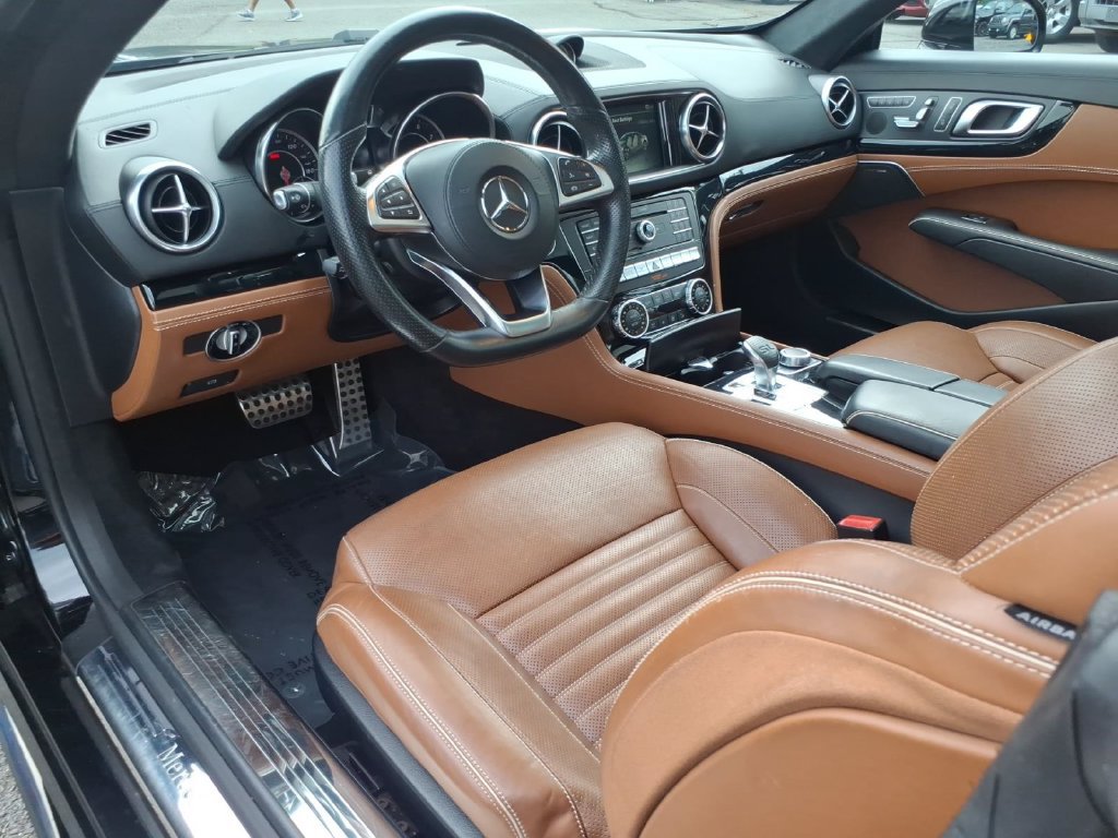 Used 2018 Mercedes-Benz SL 550 image 12