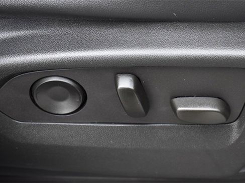 Certified 2023 Chevrolet Suburban RST w/ Sport Performance Package image 13