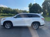 Used 2016 Toyota Highlander LE image 3
