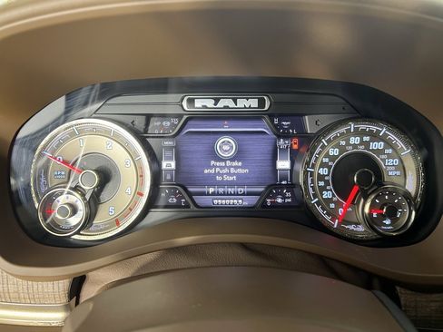 Used 2022 RAM 2500 Limited image 18