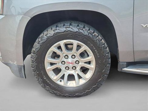Used 2019 GMC Yukon XL SLT w/ Open Road Package AWD/4WD image 27