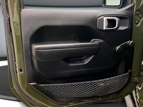 Used 2022 Jeep Gladiator Sport w/ Trailer Tow Package image 21