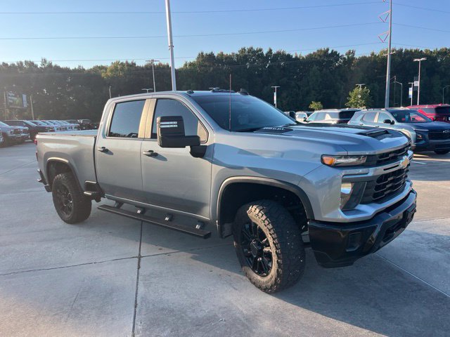 Used 2026 Chevrolet Silverado 2500 Custom w/ Custom Value Package AWD/4WD image 9