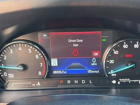 Used 2023 Ford Explorer XLT w/ Equipment Group 202A AWD/4WD image 14