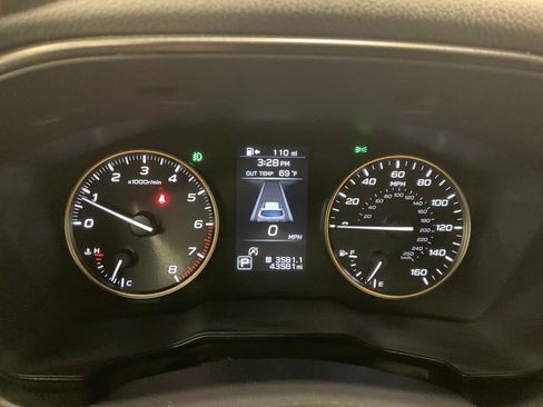 Used 2024 Subaru Outback Wilderness AWD/4WD image 2