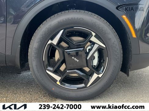 New 2026 Kia Sportage EX FWD image 7