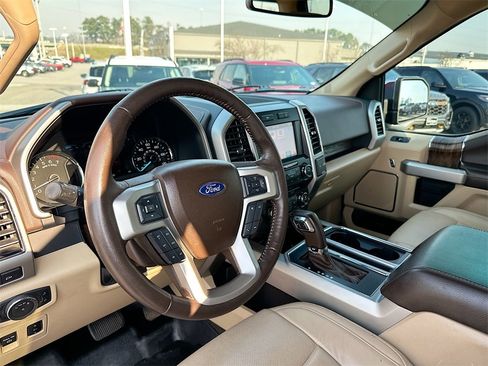 Certified 2018 Ford F150 Lariat image 10