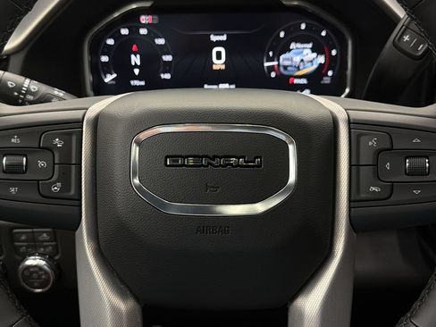 Used 2026 GMC Sierra 2500 Denali w/ Denali Reserve Package AWD/4WD image 29