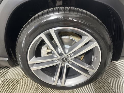 Used 2022 Mercedes-Benz GLE 350 4MATIC image 25