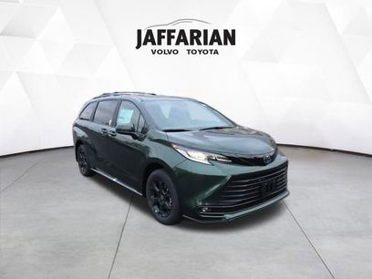 New 2025 Toyota Sienna XLE Woodland Edition