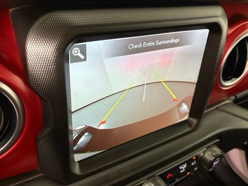 Used 2023 Jeep Gladiator Rubicon w/ Cold Weather Group image 33