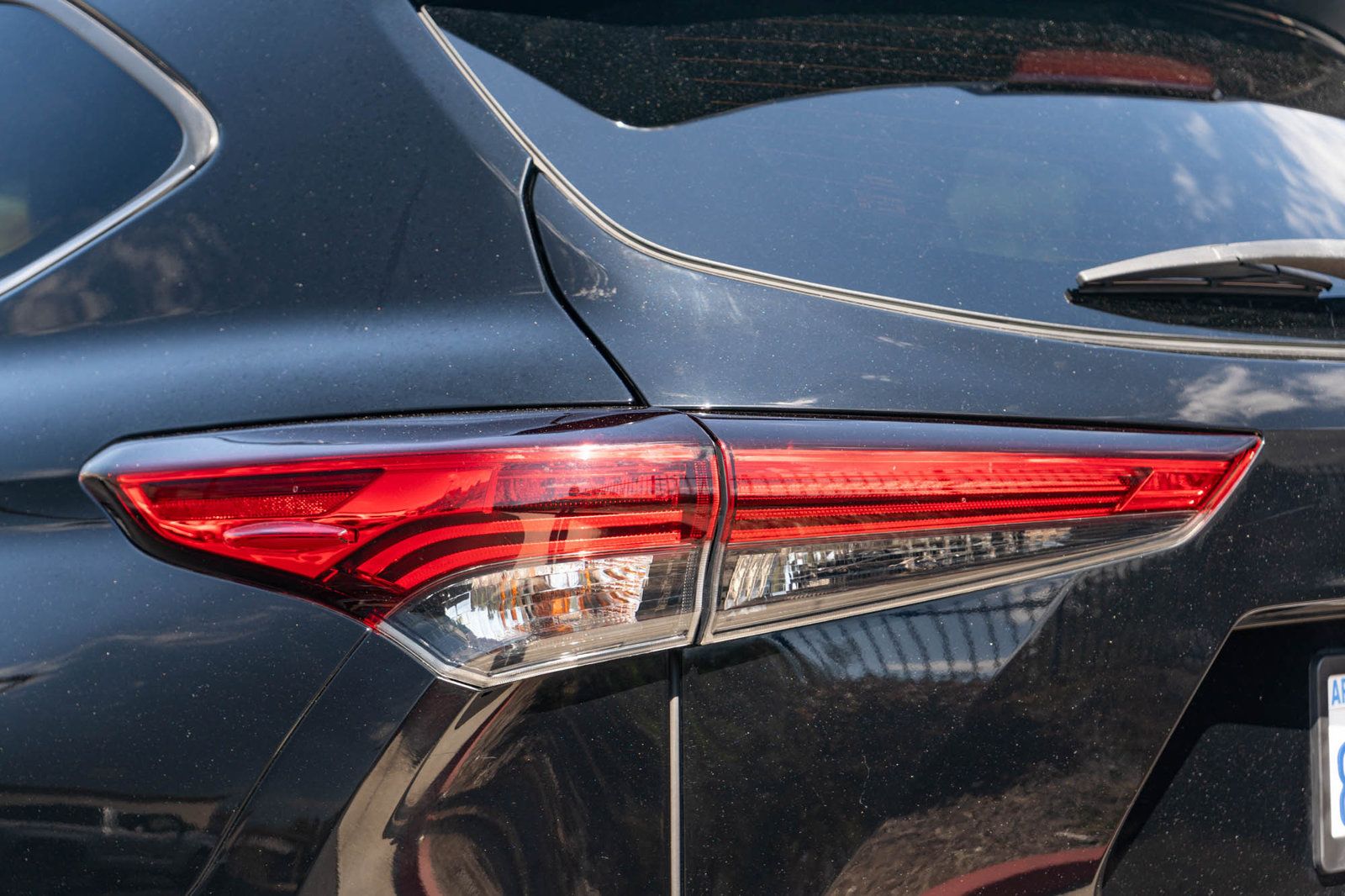 Certified 2021 Toyota Highlander XLE AWD/4WD image 7
