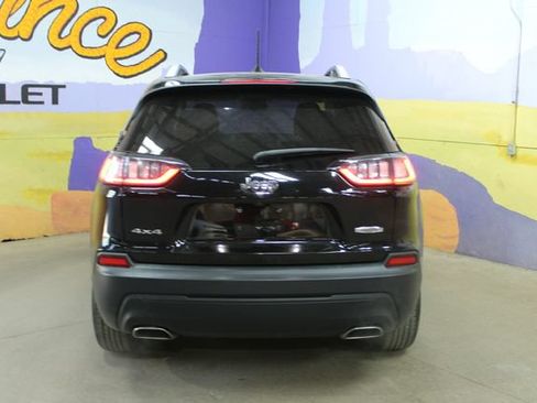 Used 2020 Jeep Cherokee Latitude w/ Cold Weather Group AWD/4WD image 7