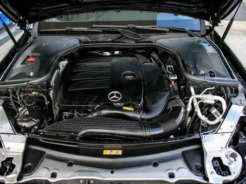 Used 2022 Mercedes-Benz E 350 Sedan w/ AMG Line Exterior image 11