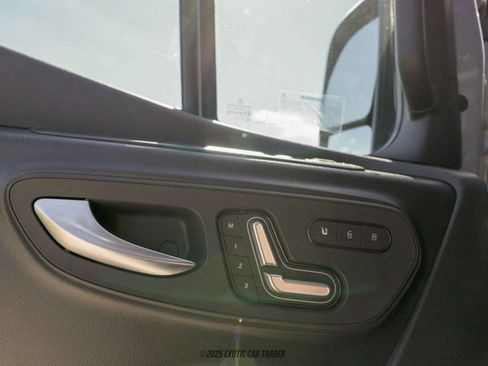 Used 2025 Mercedes-Benz Sprinter 2500 image 80