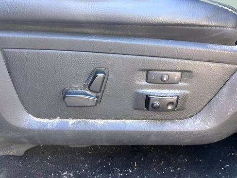 Used 2015 RAM 2500 Laramie AWD/4WD image 19