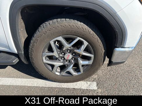 Used 2022 GMC Sierra 1500 SLT w/ SLT Premium Plus Package image 3