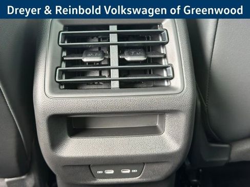 New 2026 Volkswagen Tiguan SE R-Line image 29