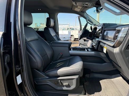 New 2026 Ford F550 4x4 Crew Cab image 25