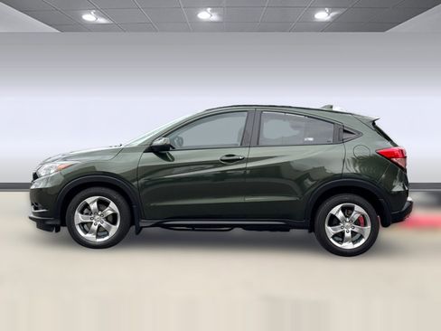 Used 2018 Honda HR-V LX image 2